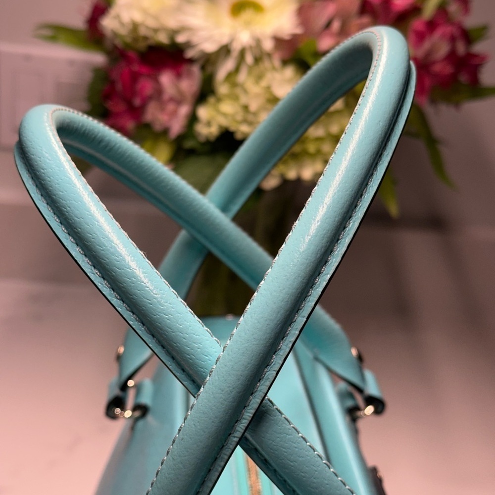 Kate Spade Wellsley Fresh Air Blue Leather Tote Bag EUC - Picture 8 of 12